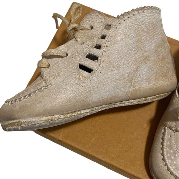 Vintage 1950s White Blucher Baby Shoes by JC Penny Co Leather Size 0 W/ Box - Picture 10 of 13